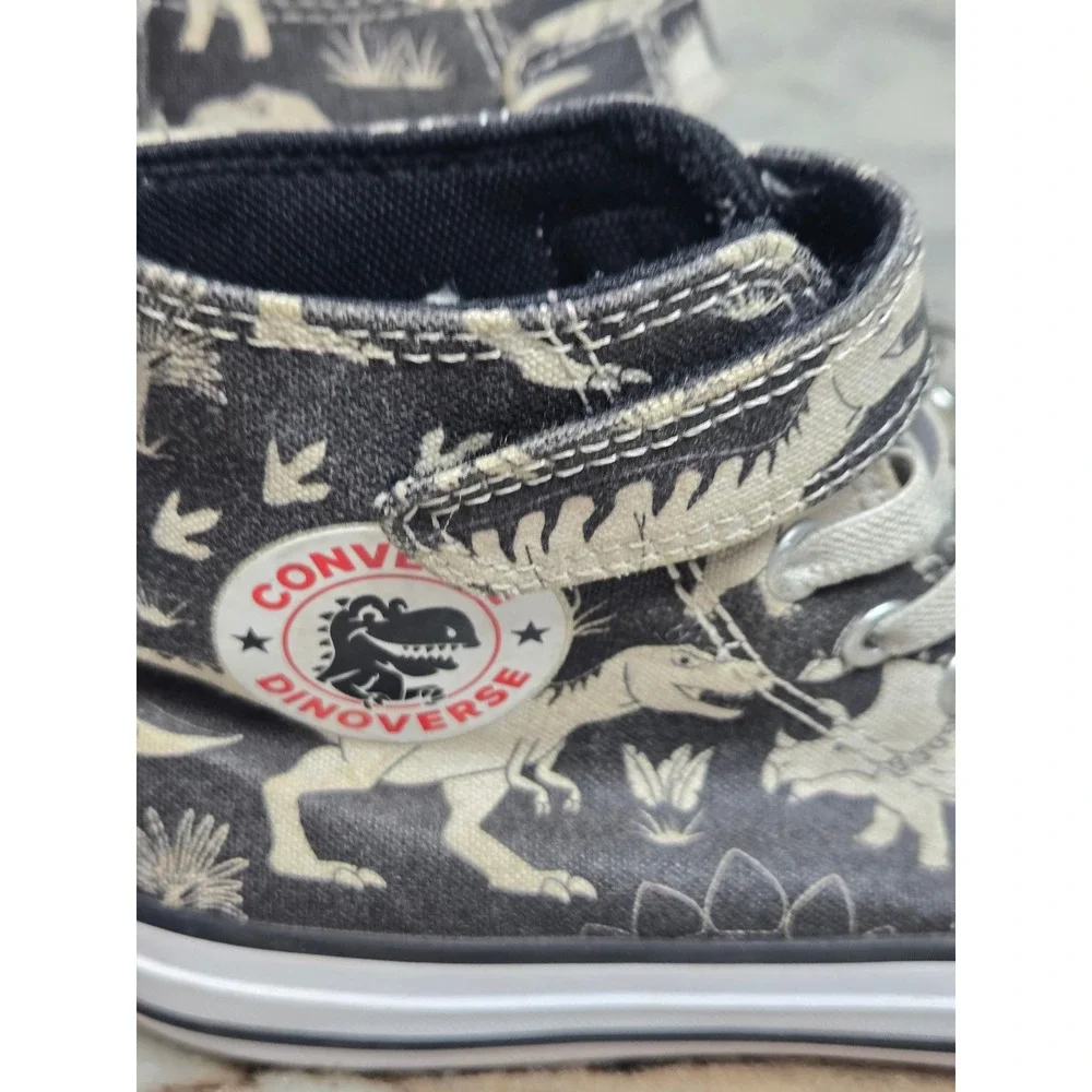 Converse Chuck Taylor All Star Dinoverse High Top Dinosaur Shoes Youth 2 A15064F